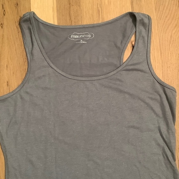 𝅺maurices Silver/Gray Racerback Tank Top with Slight Sheen Women’s M - Picture 3 of 9